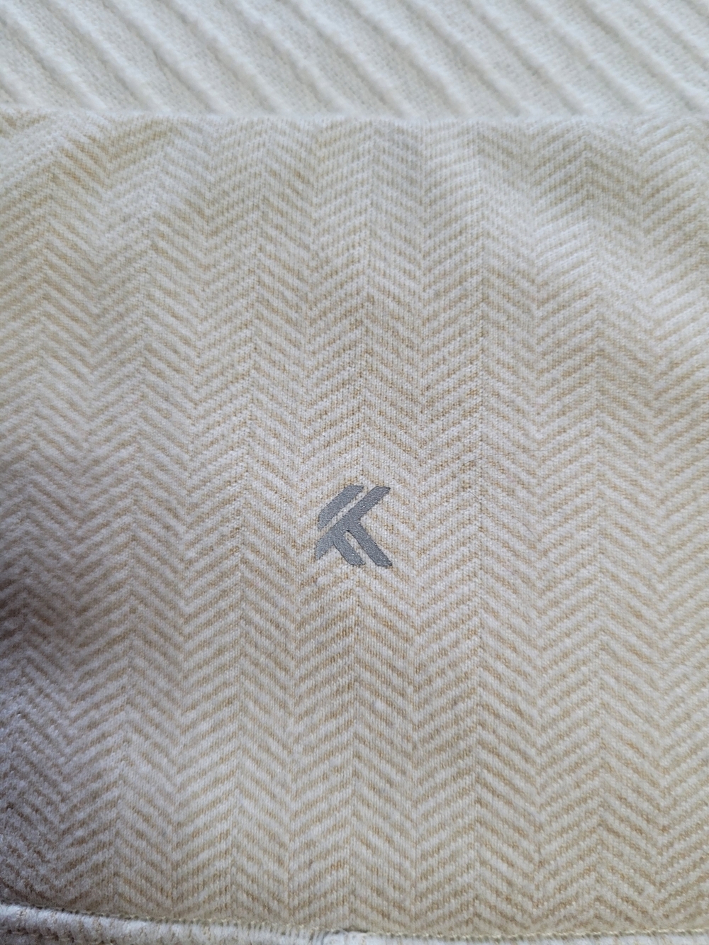 Kyodan Cream Herringbone Textured  High-Waisted Leggings with Pockets - Small - Picture 4 of 10